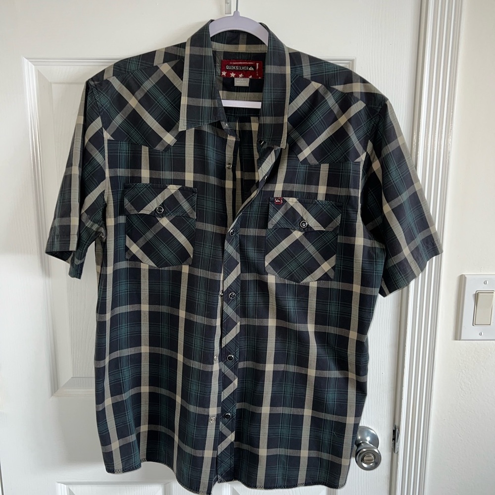 Like New Men’s Quicksilver Large Pearl Snap Plaid Button Down Shirt Navy/Tan
